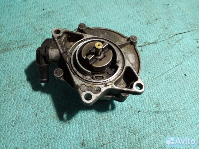 Вакуумный насос audi А6 C5 2.5 TDI