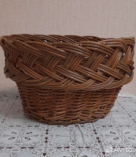 Корзина плетеная