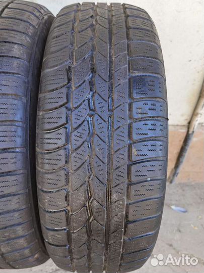 Continental ContiIceContact 4x4 215/60 R17 96H