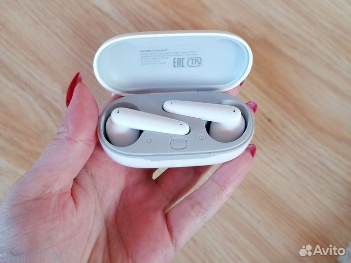 Беспроводные наушники huawei