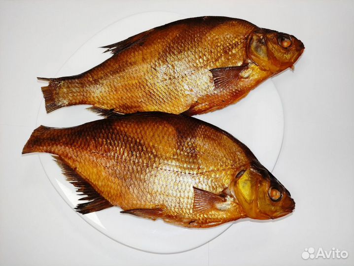 Лещ горячего копчения 1кг