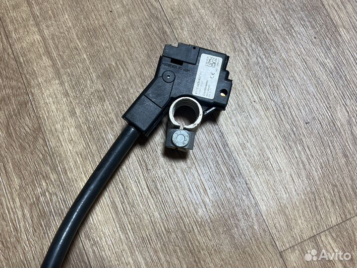 Минусовая клемма BMW F10