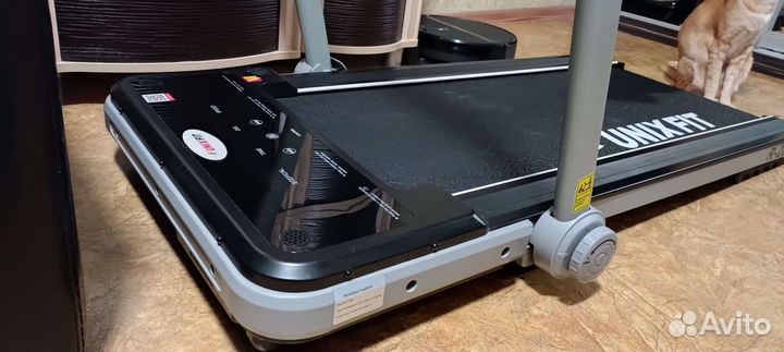 Беговая дорожка UnixFit R-280