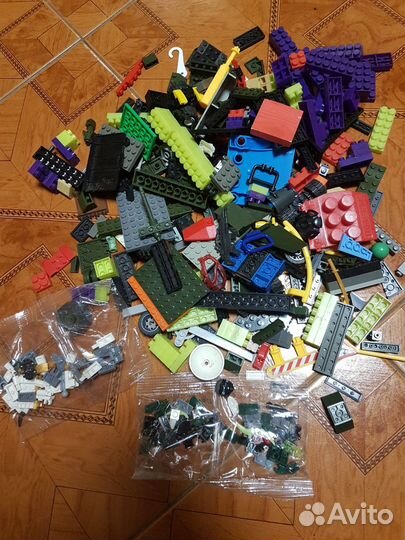 Игрушки типа Лего конструктор