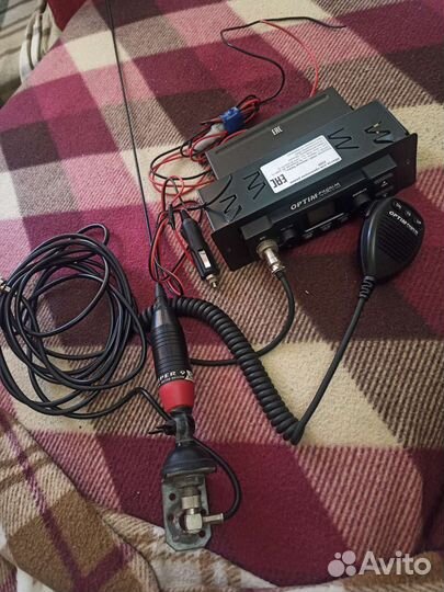 Автомобильная рация с антенной