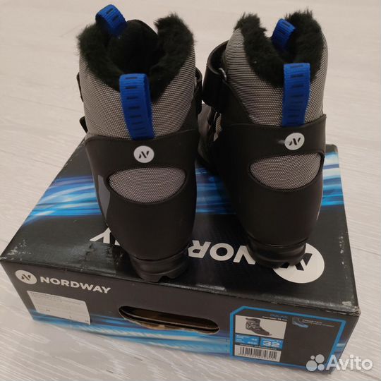 Лыжные ботинки