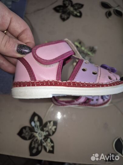 Сандалии для девочки