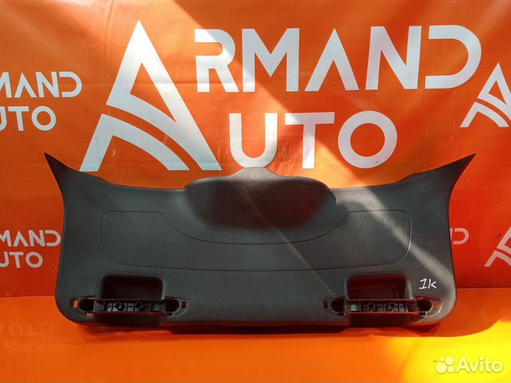 Обшивка двери багажника Ford Focus 3 2011-2019