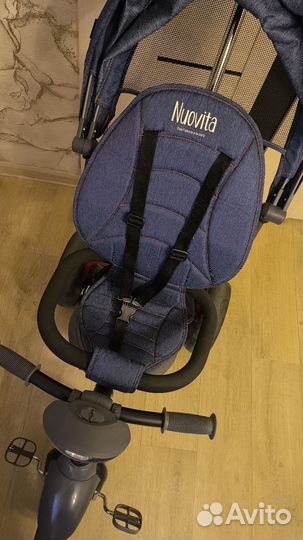 Детский велосипед с ручкой