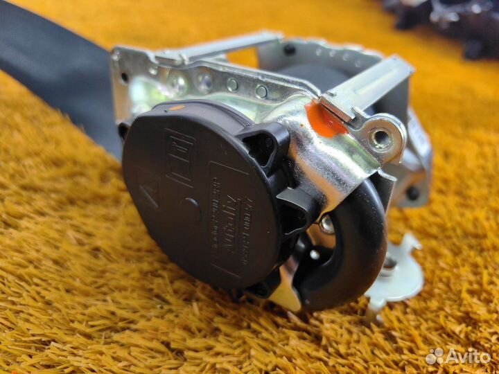 Ремень безопасности передний правый Renault Duster