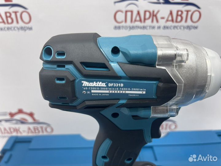 Набор аккумуляторных инструментов 4 в 1 Makita