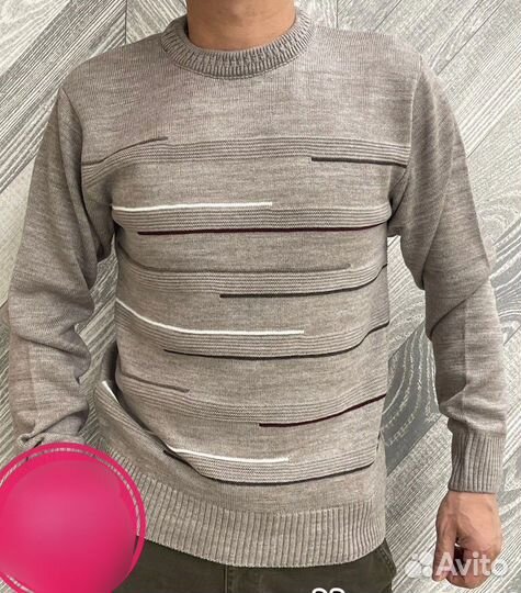 Свитер