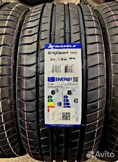 Triangle EffeXSport TH202 235/55 R18 104Y