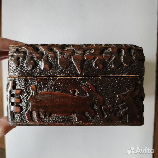 Антикварная шкатулка