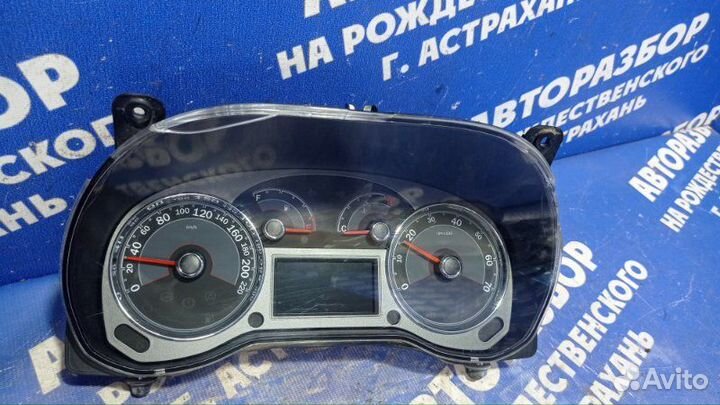 Панель приборов Fiat Linea седан 198A4000 2010