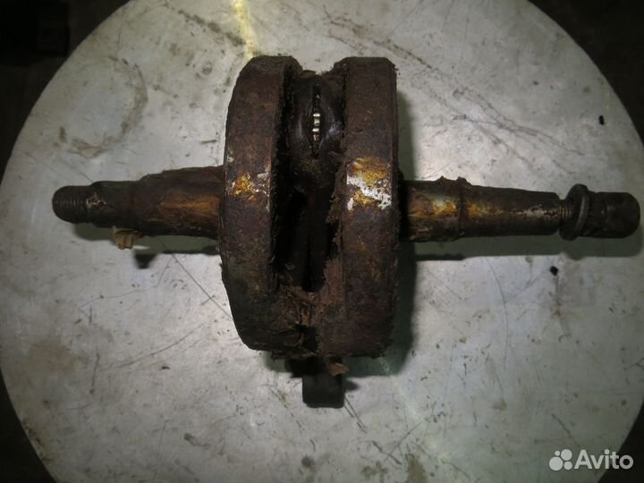 Коленчатый вал двигателя мотороллера Муравей СССР
