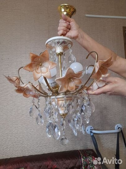 Хрустальная люстра