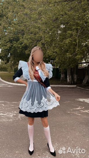 Белый школьный фартук