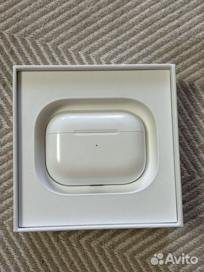 Apple AirPods Pro (оригинал)