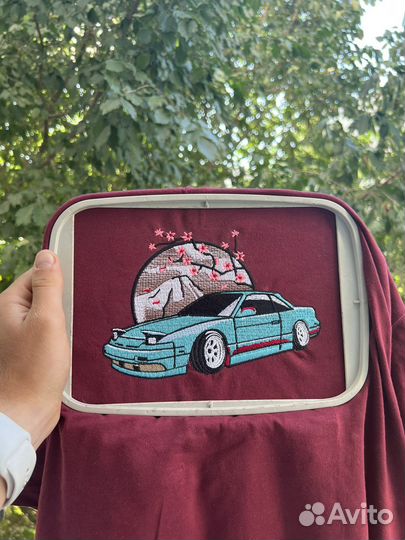 Вышивка на футболке