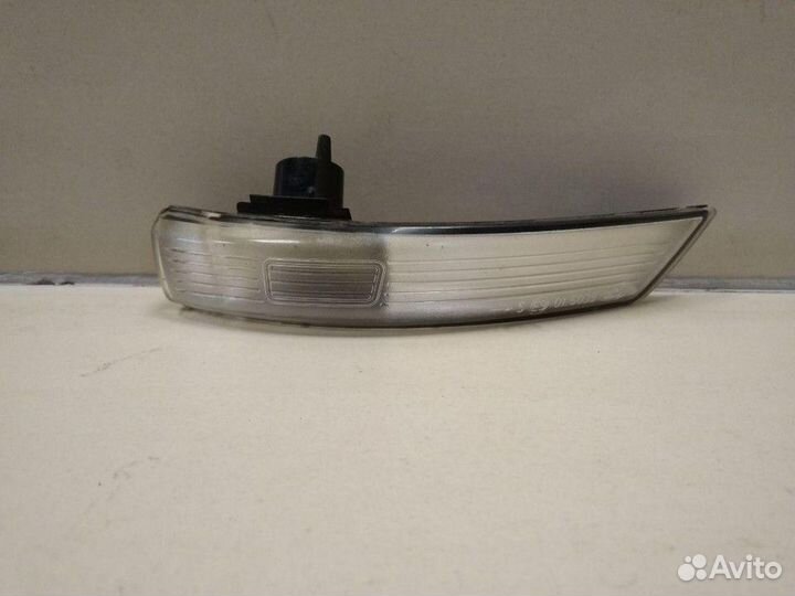 Повторитель указателя поворота в зеркало правый