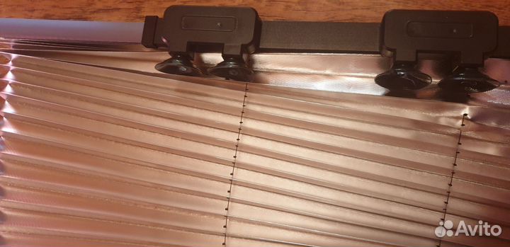 Солнцезащитная шторка