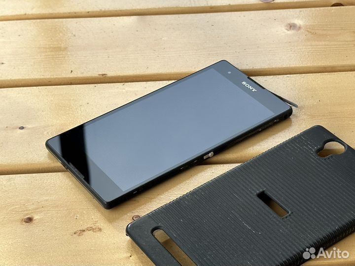 Телефон sony D5322