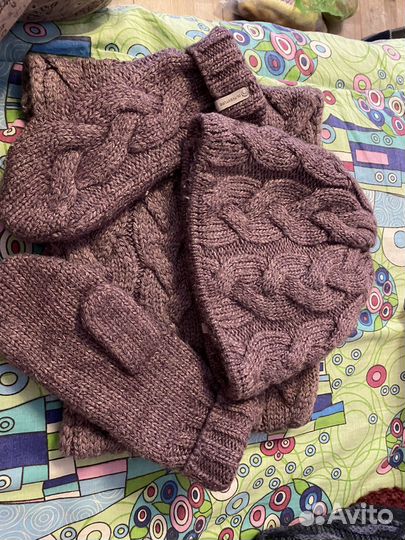 Набор шапка,шврф и варежкт Outventure