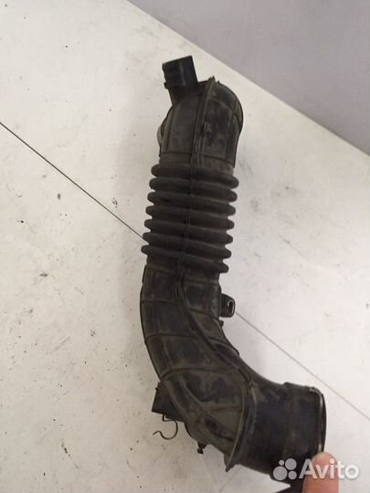 Воздуховод чистого воздуха bmw ф10 ф30 1371781074