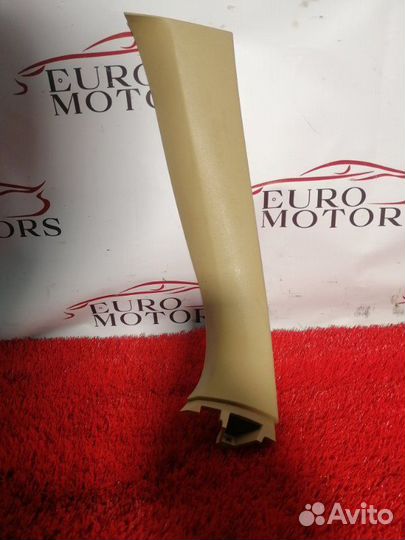 Обшивка двери багажника Mercedes-Benz Ml