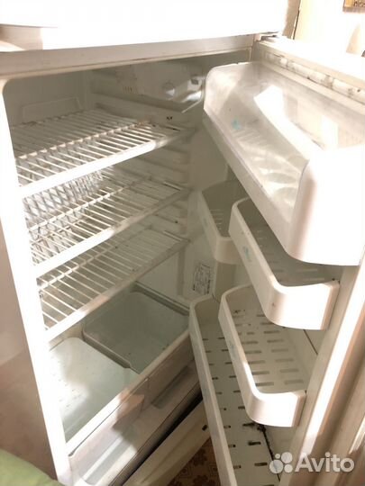 Холодильник бу stinol