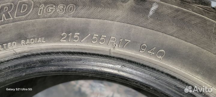 Yokohama Ice Guard IG30 215/55 R17