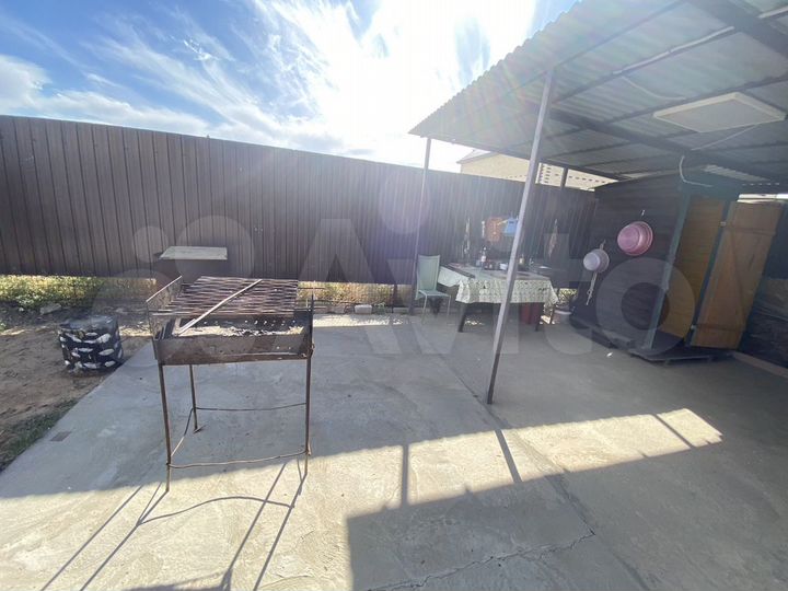 Коттедж 211 м² на участке 9 сот.