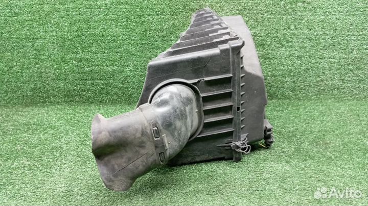 Корпус воздушного фильтра Cadillac Srx