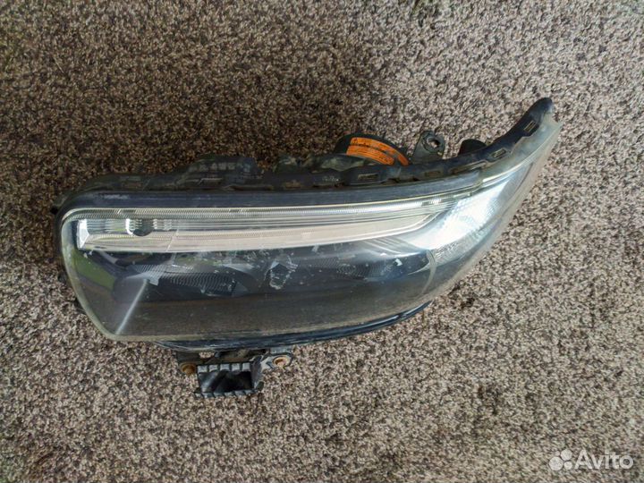 Фара левая форестер сг5 ксенон