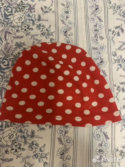 Шапки и панамы для девочки (листай фото)