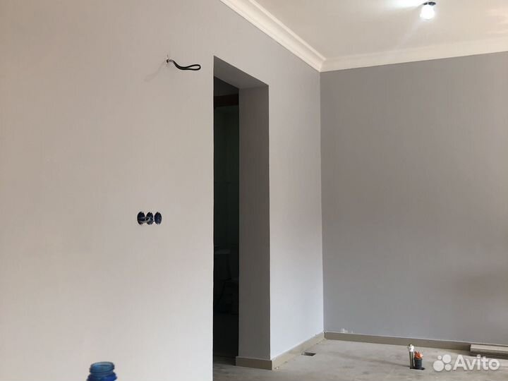 Безвоздушная покраска стен и потолков