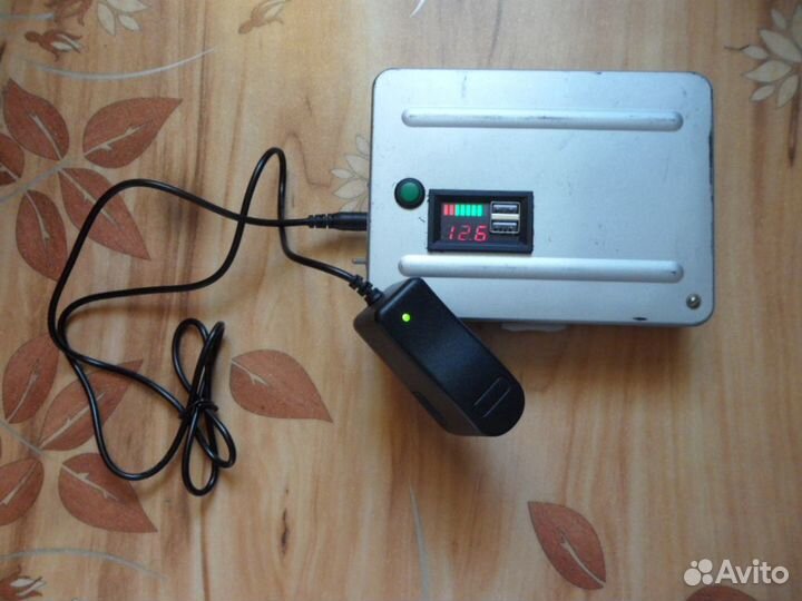 Переносная электростанция 12в 5а Литий