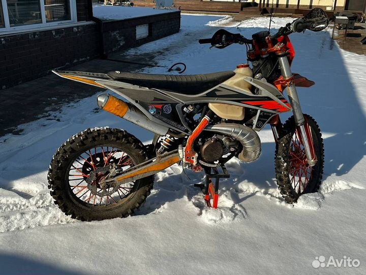 Мотоцикл GR 8 z300l 2t