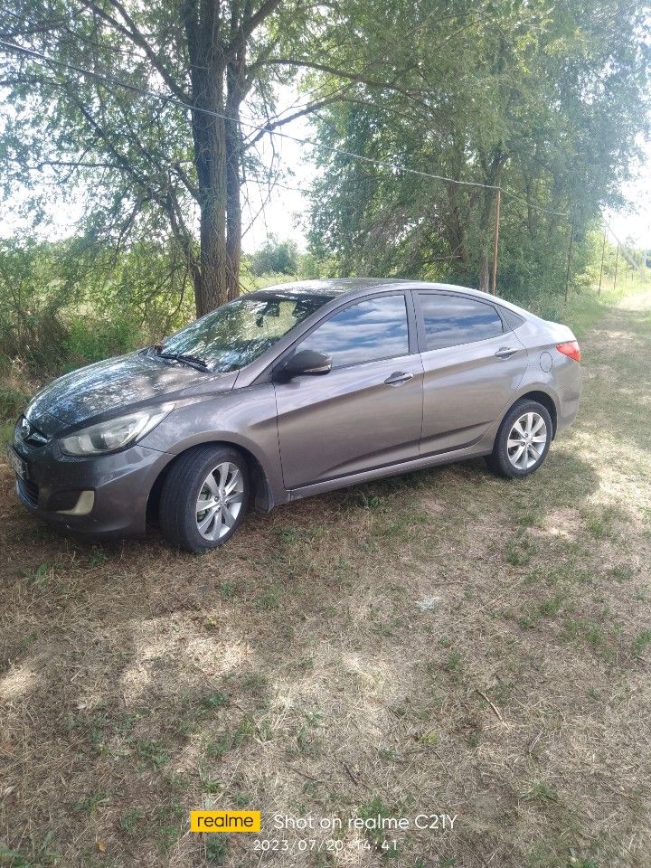 Hyundai Solaris: фото владельца