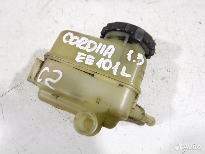 Бачок гур Toyota Corolla VII