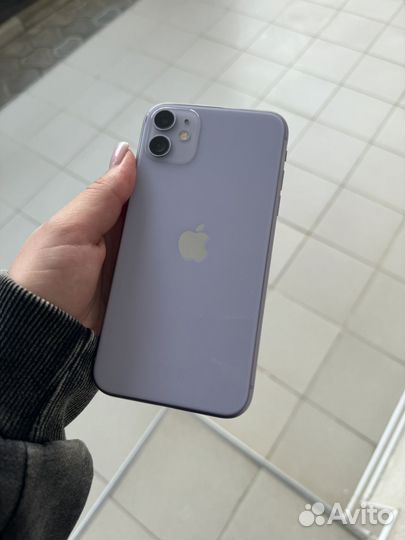 iPhone 11, 64 ГБ