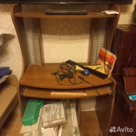 Компьютерный стол