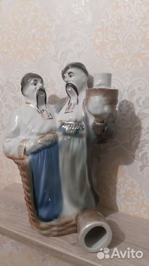 Фарфоровые штофы казаки, пингвины лфз