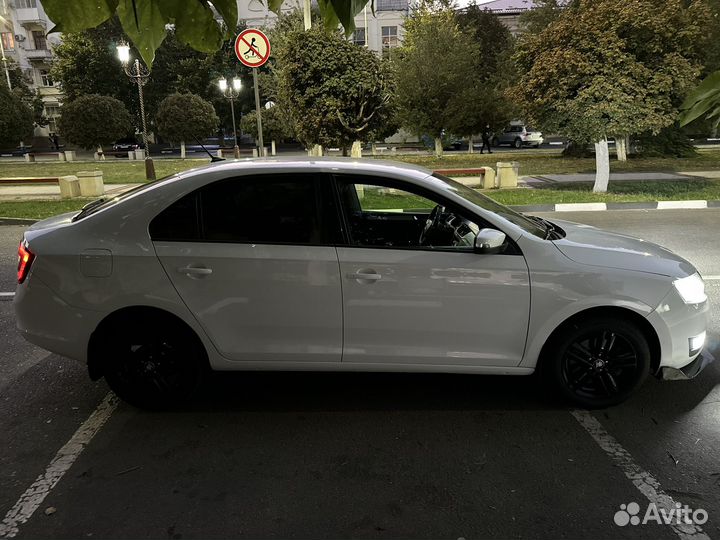 Skoda Rapid 1.6 AT, 2019, 120 000 км