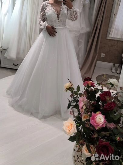 Свадебное платье