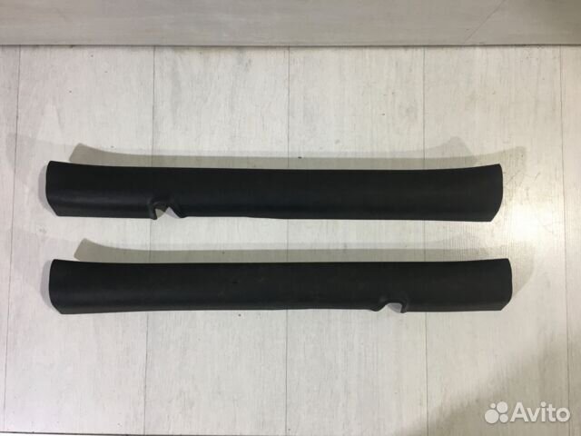 Обивка порога перед KIA RIO 3 1.4 мт хетчбек