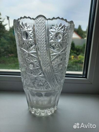 Хрустальная ваза