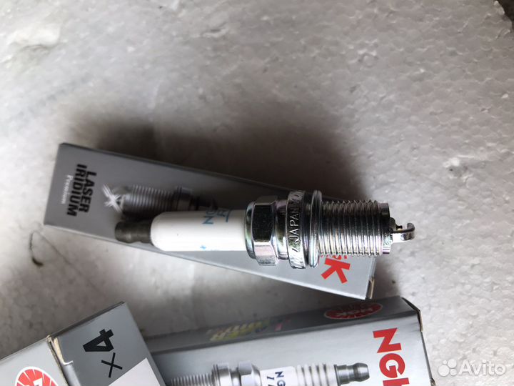 Свеча зажигания NGK PFR7S8EG 1675