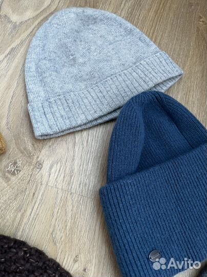 Шапка демисезонная зимняя женская